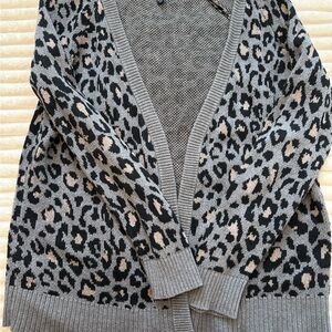 GAP Leopard Print Black and Gray Cardigan